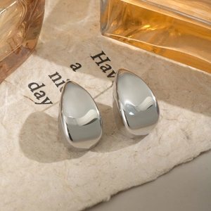 Boucles d'oreilles gouttes en argent poli en acier inoxydable plaqué or 18 carats