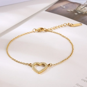 Bracelet Cœur Évidé Pour Femmes En Acier Inoxydable Pavé Oxyde De Zirconium Style Coréen Bijoux Élégants Chaîne Réglable