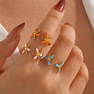 Anello Fiore Acciaio Inossidabile Smalto Margherita Delicato Aperto Regolabile Gioielli Moda Per Donne Stile Elegante Dolce