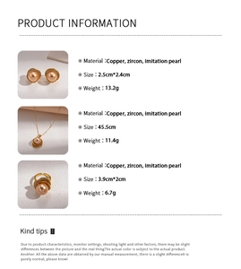Detailed size and material information for the flower pearl jewelry set with zircon
