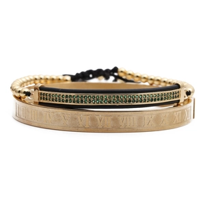 Jonc à chiffres romains, bracelet pavé vert et cordon à billes dorées en lot de 3