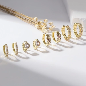 Trendy Copper Zirconia Hoop Earrings For Women Men Gold Plated Geometric Pave Zirconia Individual Dainty Huggie Earrings Jewelry Accessory