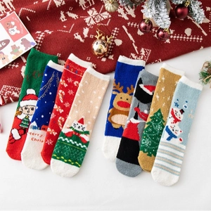Christmas Fuzzy Socks Coral Velvet Thickened Warm Winter Floor Socks Cartoon Reindeer Santa Pattern For Women