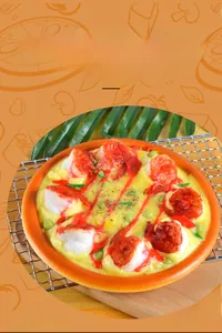 Detailed close-up of a realistic pizza model with shrimp and peas on a wooden tray
