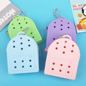 Mini Backpack Shape Silicone Coin Purse Waterproof Small Pouch With Carabiner Hole Design Keychain Bag For Kids