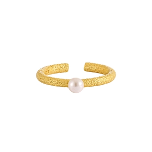 Detail of S925 engraved stamp and white pearl on textured golden open C-shaped ring