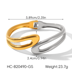 Detailed view of bicolor open bangle measurements showing 5.89cm inner diameter