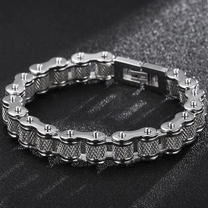 Retro hip-hop bicycle chain bracelet in silver titanium steel with diamond knurling