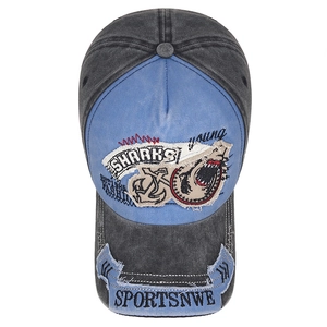 Casquette de baseball vintage délavée avec patchwork bleu et gris et broderie requin
