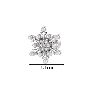 Elegant snowflake pearl stud earring in silver with 1.1cm size and zircon stones