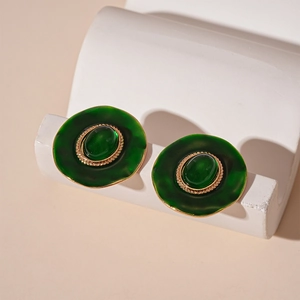 Boucles d'oreilles rondes vintage vert émeraude avec bordure en métal tressé doré