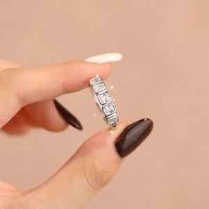 Minimalist S925 sterling silver ring with five sparkling rectangular cubic zirconia stones