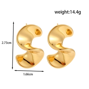 Fashionable gold S-shaped stainless steel earrings with 2.73cm height measurement