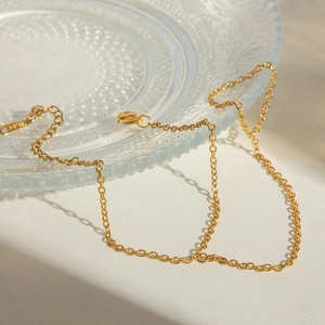 Detail of elegant 18k gold plated S925 sterling silver chain with S925 hallmark engraving