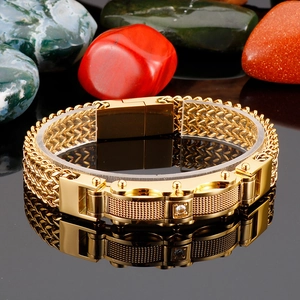 Bracelet doré pour homme avec chaîne en épi à double rangée et diamant sur lien central