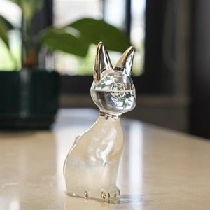 Cat-shaped weather storm glass bottle crystal decorative piece with fox-like design features