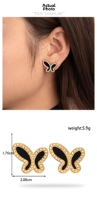 Détails des boucles d'oreilles papillon avec émail noir et zircons avec les dimensions