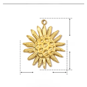 Detailed parameter diagram of gold stainless steel sunflower pendant measuring 23mm by 27mm