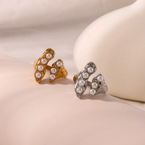 Vintage geometric stainless steel open ring with pearls in gold and silver finish