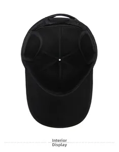 Detailansicht des warmen Fleecefutter und Ohrenklappendesign dieser Herren-Baseballkappe