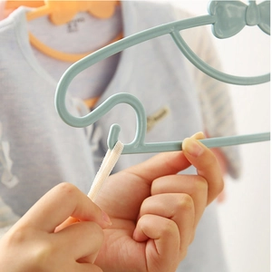 Light blue bow-knot plastic children clothes hanger with non-slip hooks for babies