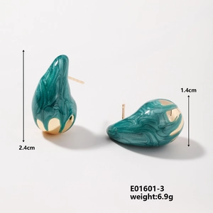 Detail of green marble and gold metal teardrop earrings with dimensions 2.4cm by 1.4cm