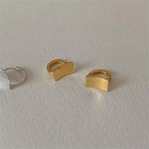 Minimalist Curved Brushed Rectangle Stud Earrings With 925 Sterling Silver Earring Post Geometric Korean Style