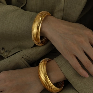 Chunky Tubogas Wide Bangle Bracelet And Statement Choker Necklace Titanium Steel Exaggerated Ribbed Elastic Gold Plated