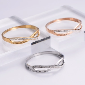 316L Stainless Steel Roman Numerals Crossover Bangle Rhinestone Inlaid Fashion Jewelry For Women Elegant Gift