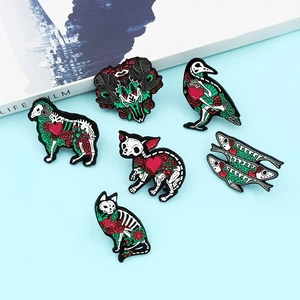 Gothic Halloween Animal Skull Enamel Brooch Alloy Skeleton Pin With Rose Heart Punk Style Jewelry For Women Men Gift
