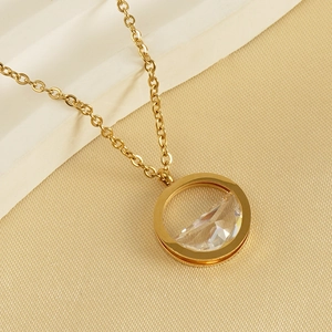 18K gold plated stainless steel necklace featuring a circular pendant with clear zircon