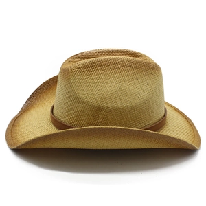 Cappello da cowboy classico in paglia con tesa larga e fascia decorativa in pelle marrone