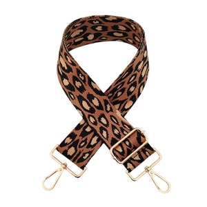 Tracolla regolabile con stampa leopardata marrone e ganci in metallo dorato per borsa