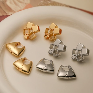 Pendientes De Botón Geométricos Irregulares Cobre Chapado En Oro Real Vintage Minimalista Elegante Cuadrado Hueco Mujer