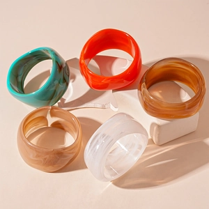 Five-piece set of wide acrylic resin bangles with marble texture in retro bohemian style
