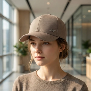 Men's khaki cotton baseball cap with silver metal lightning logo for outdoor sun protection