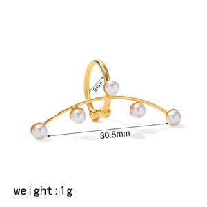 Detailed size specifications for 18k gold clip earrings with five white pearls