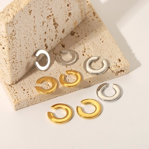 Minimalist C-shaped stainless steel ear clips in 18K gold and silver finish set