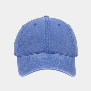 Vue détaillée du coton lavé bleu et des coutures de cette casquette de baseball classique