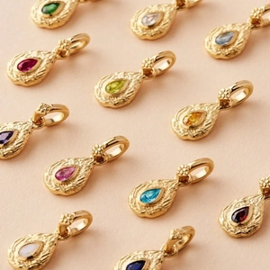 Collana con Pendente Pietra Portafortuna di Dicembre in Acciaio al Titanio Vintage Collana con Moneta Rotonda in Oro e Strass da Donna