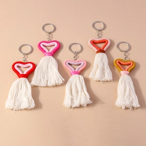 Handmade Woven Heart Shaped Tassel Keychain Cotton Rope Knitting Boho Bag Hanging Charm For Women