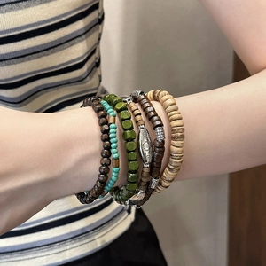 Ensemble de Bracelets Perlés en Bois de Bohême Vintage pour Femmes Style Ethnique Avec Breloques en Alliage Bijoux Rétro