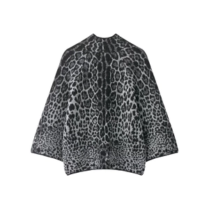 Damen Strickponcho mit Leopardenmuster und Stehkragen in Schwarz und Grau