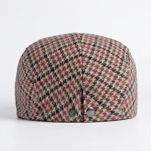Béret rétro britannique à motif pied-de-poule pour hommes et femmes avec bouton métal
