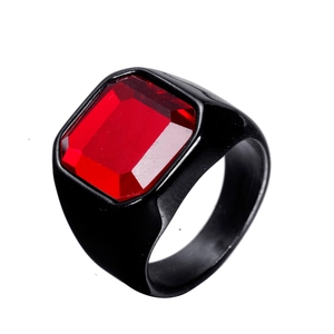 Bague vintage pour homme en acier titane avec large anneau noir et pierre rouge rectangulaire
