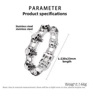 Detailed view of skull bike chain bracelet with 220mm length and 23mm width specs
