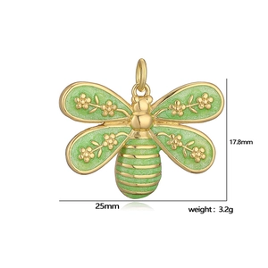 Green enamel bee pendant in gold finish with size and 3.2g weight measurements