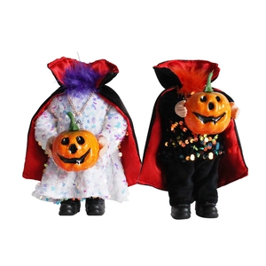 Poupées d'Halloween sans tête avec lanternes citrouilles et tenues à paillettes