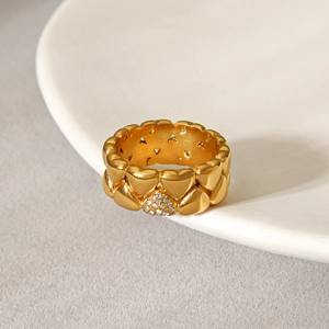 18k gold plated stainless steel heart ring with sparkling zircon stones for women