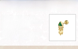Détails de la boucle d'oreille triangle en argent S925 avec pompon et dimensions